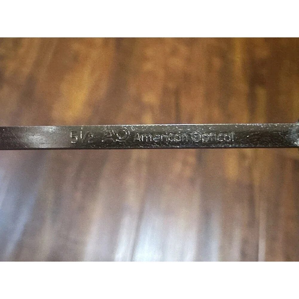 Vintage 5 1/2